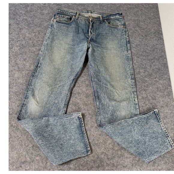 Vintage Levi’s Denim Jeans Straight Relaxed Light Wash Made in USA Size W36 L34 - Picture 1 of 12